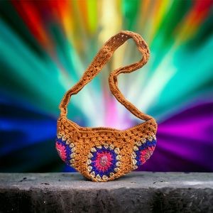 Final sale! Gorgeous crochet crossbody Pouch bag